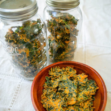 cheezy kale chips