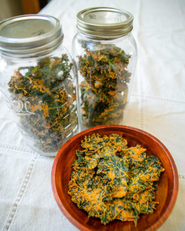 cheezy kale chips